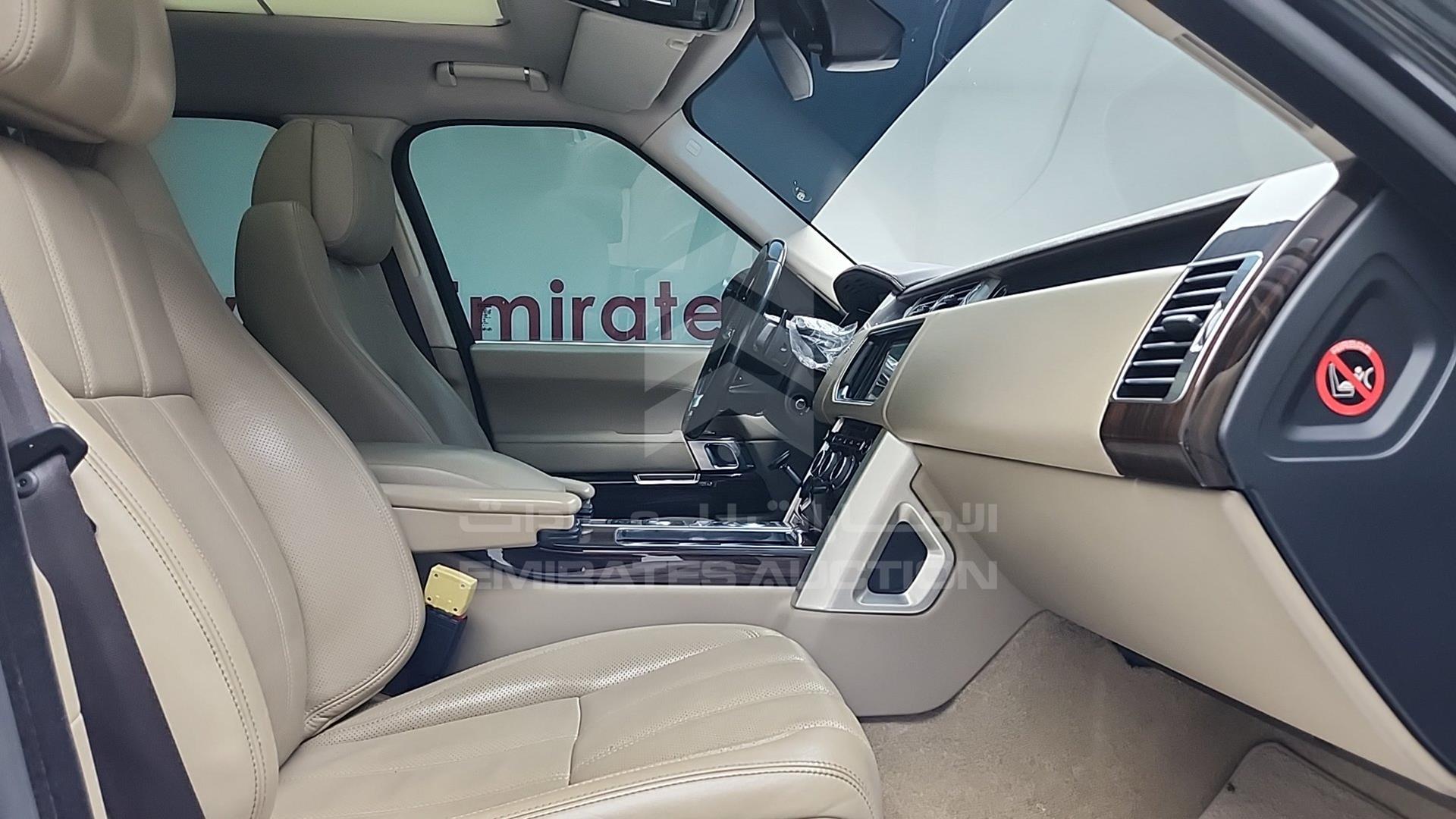2014 RANGE ROVER VOGUE VIN: SALGA2EF1EA183729