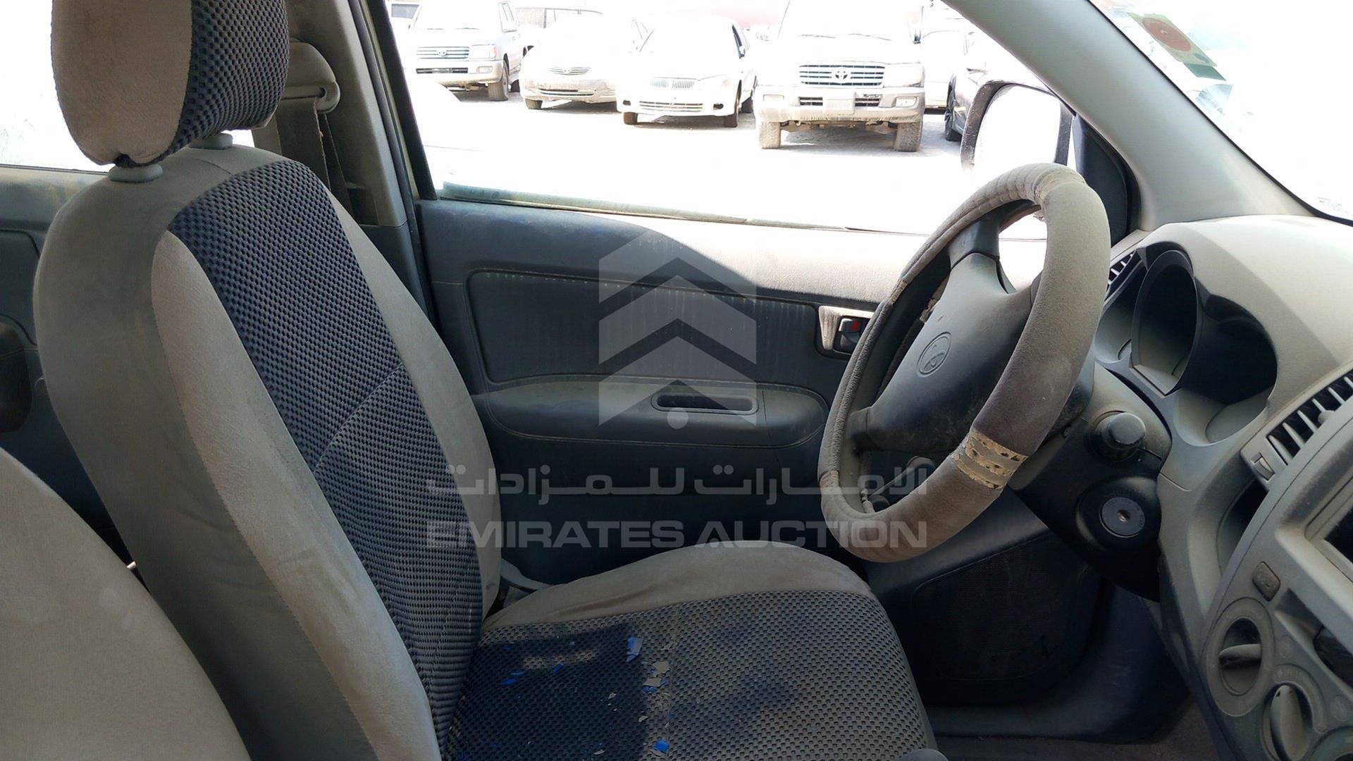 2008 TOYOTA HILUX VIN: MR0EX12G182307468
