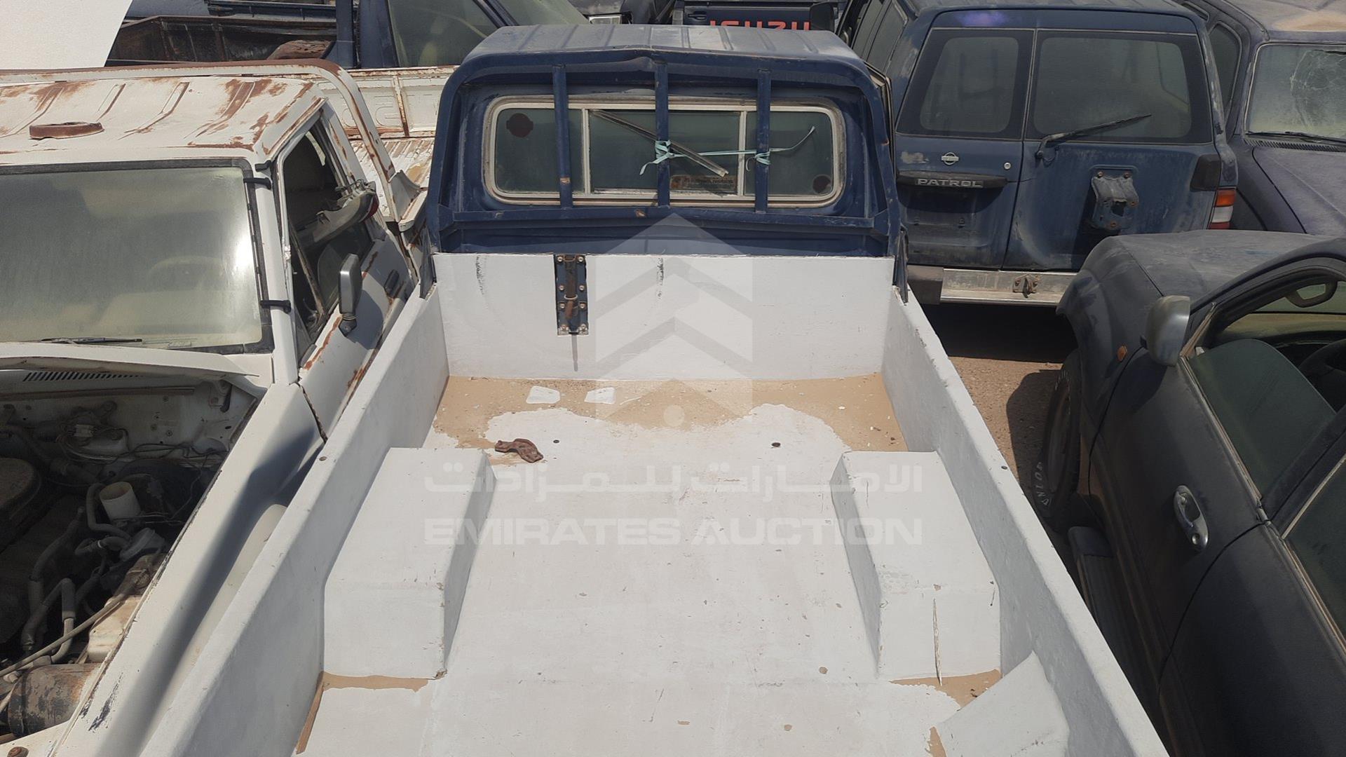 2005 TOYOTA LAND CRUISER VIN: JTFLB71J858007379