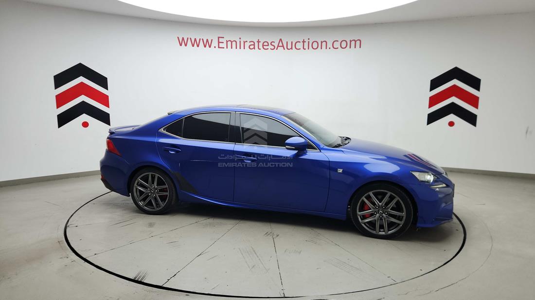 2015 Lexus IS 350 — Right Full View — Photo 38
