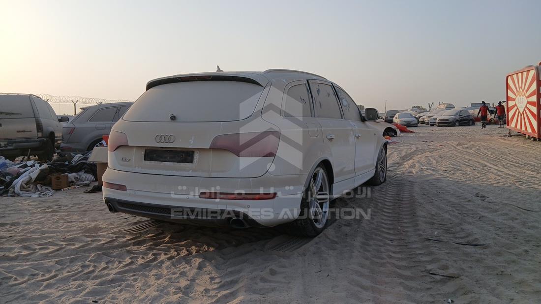2013 Audi Q7 — Rear Right Angle — Photo 7