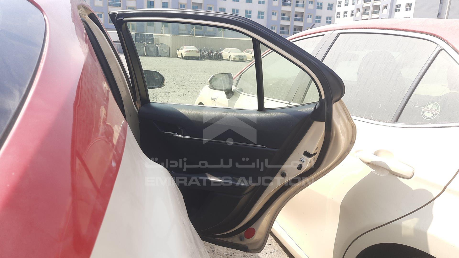 2018 TOYOTA CAMRY VIN: JTNB29HK3J3011986