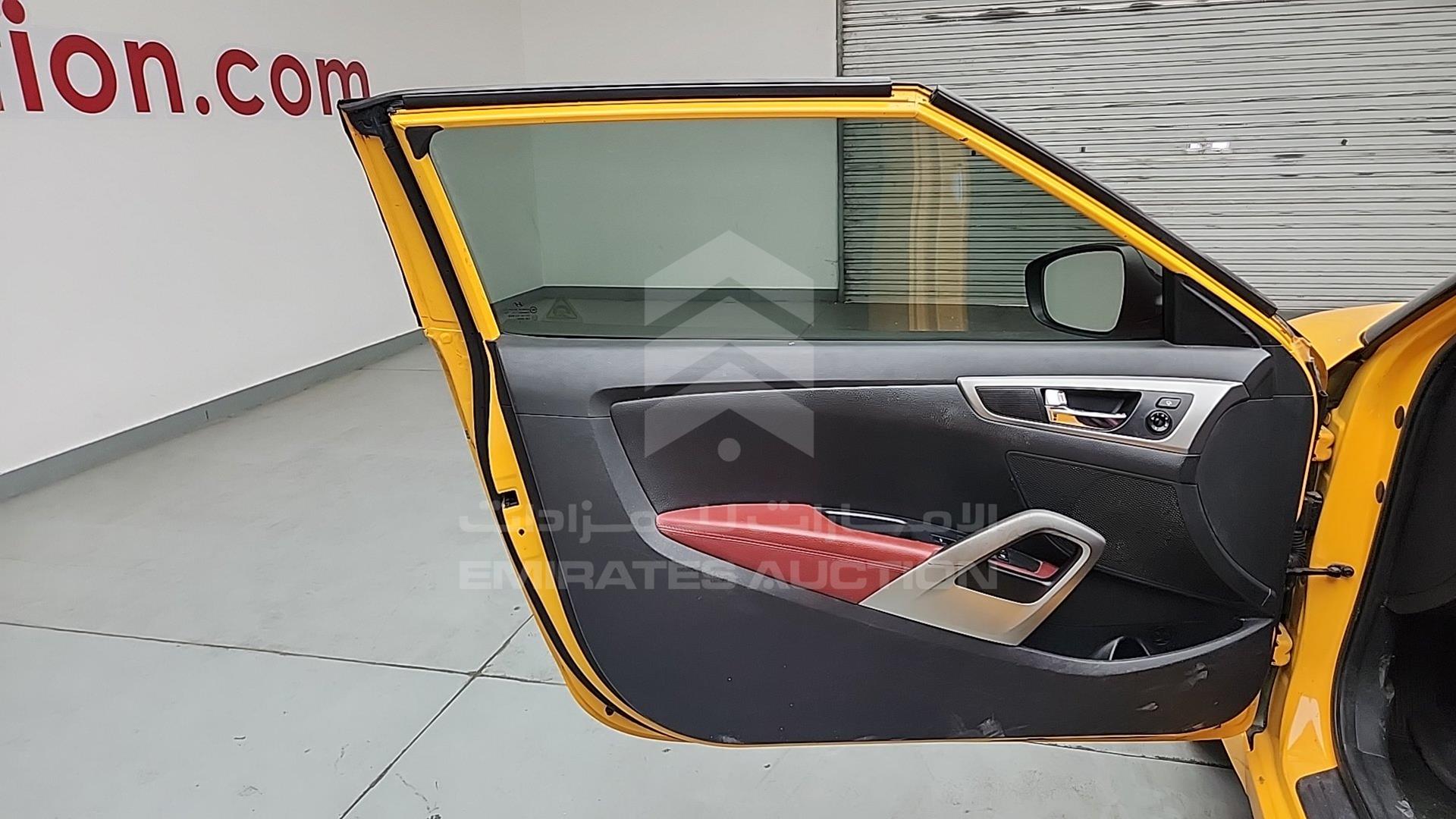 2013 HYUNDAI VELOSTER VIN: KMHTC61C9DU125671