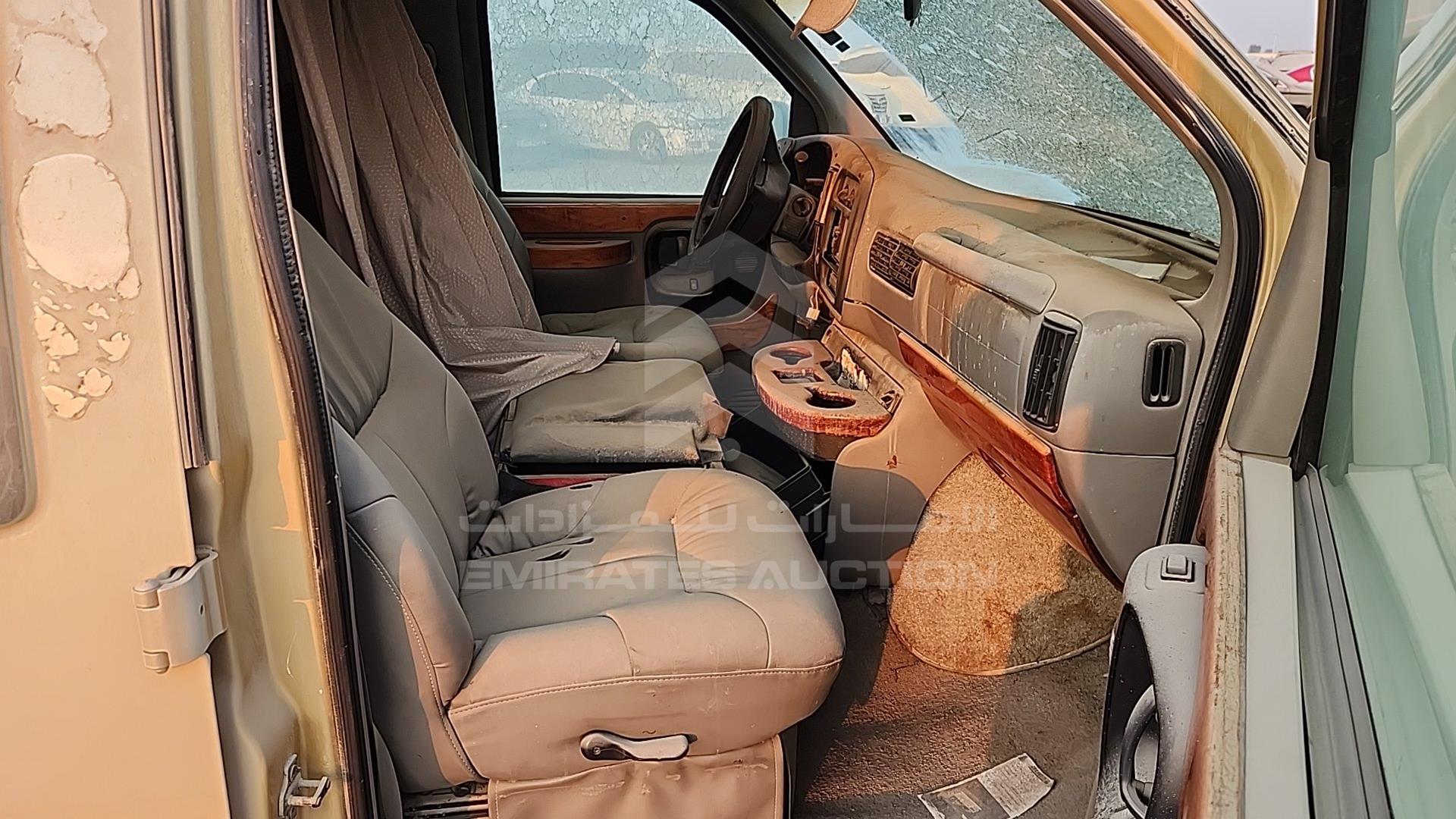 1998 CHEVROLET EXPRESS VIN: 1GCEG15M1W1073674