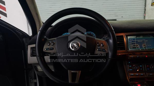 Jaguar XF 2011 SAJAA07D8BFR97003 Image 5