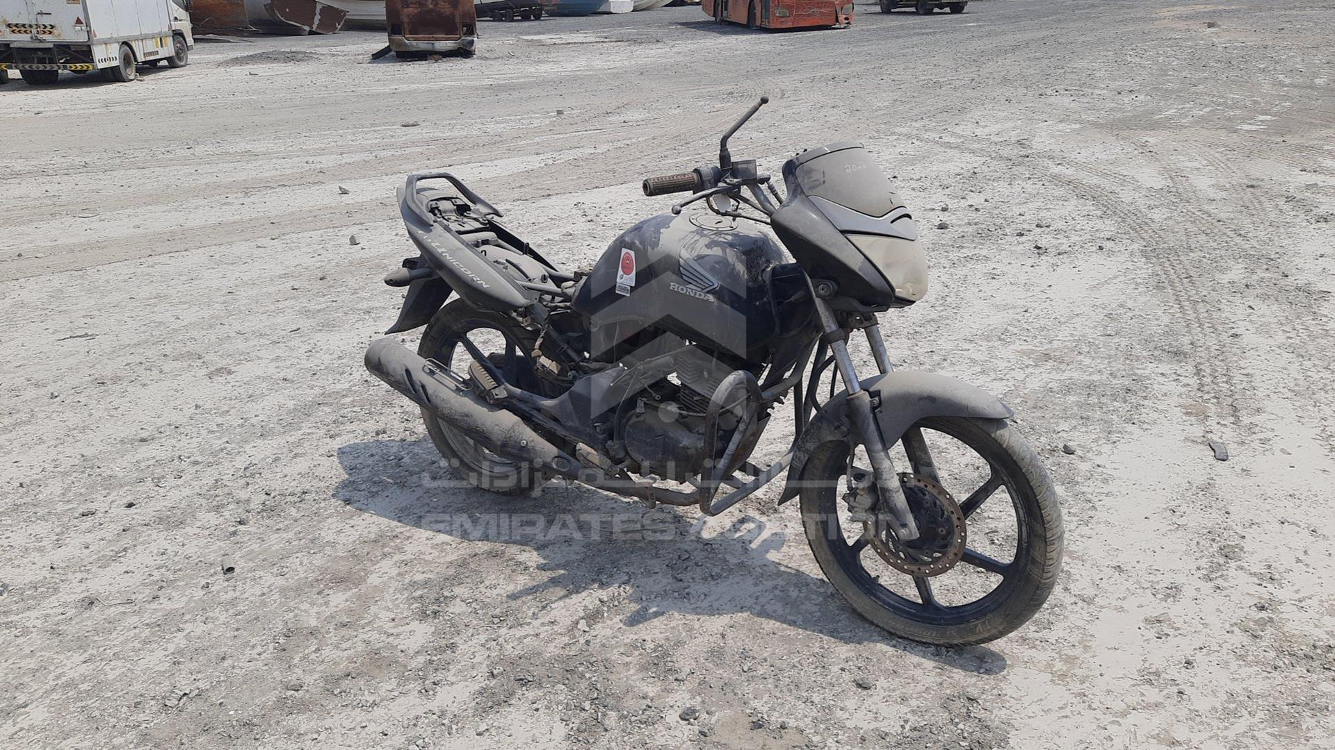 2016 HONDA UNICORN VIN: ME4KC09MMG8128881