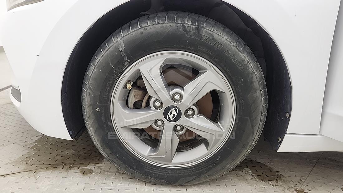 2019 Hyundai Avante — Front Left Tyre — Photo 34