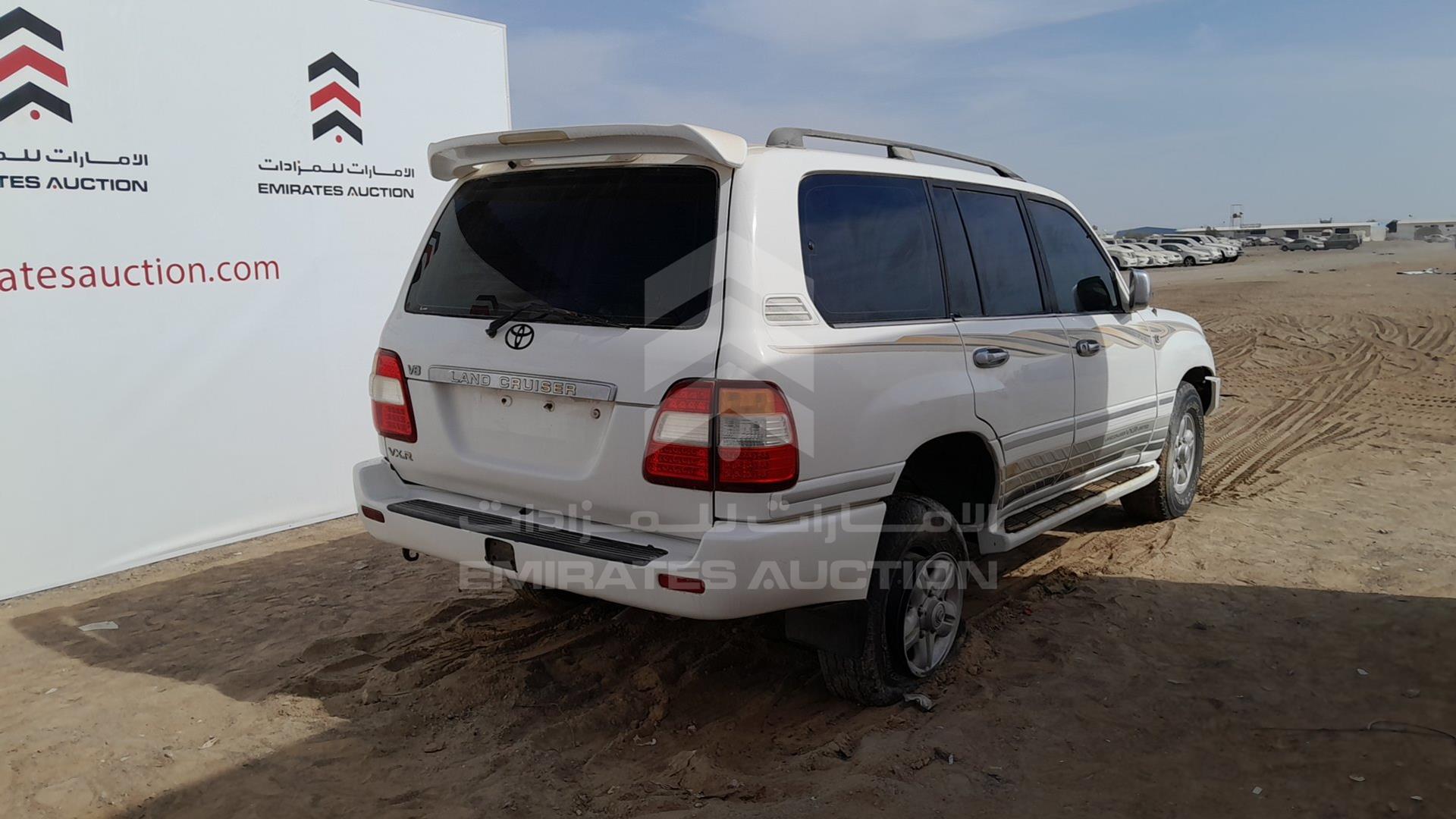 1998 TOYOTA LAND CRUISER VIN: JTB11WJA0W8006529