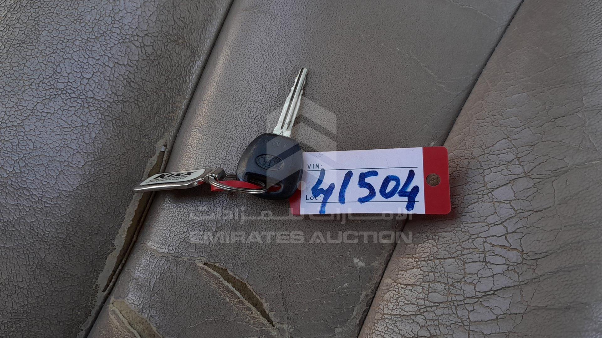 2011 KIA CARNIVAL VIN: KNAMH8177B6386899