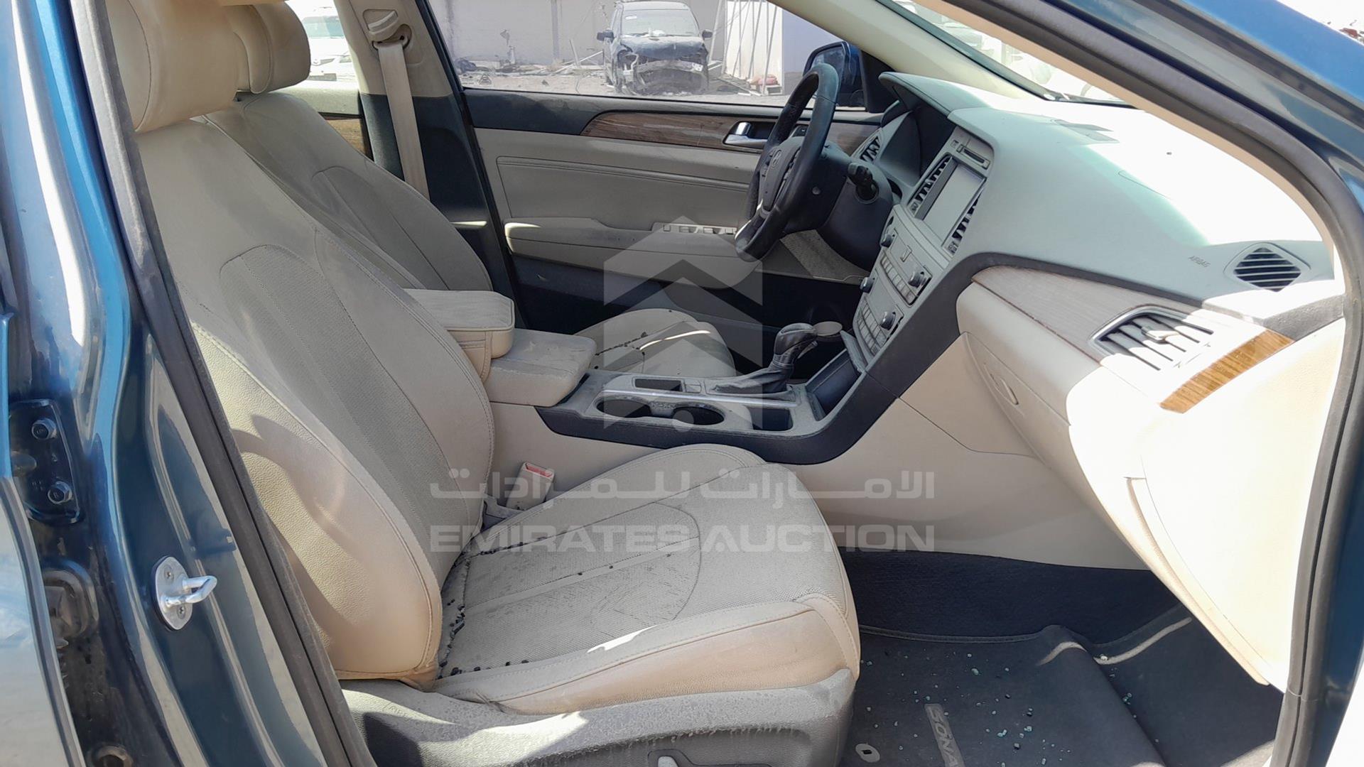 2015 HYUNDAI SONATA VIN: 5NPE34AF4FH255219