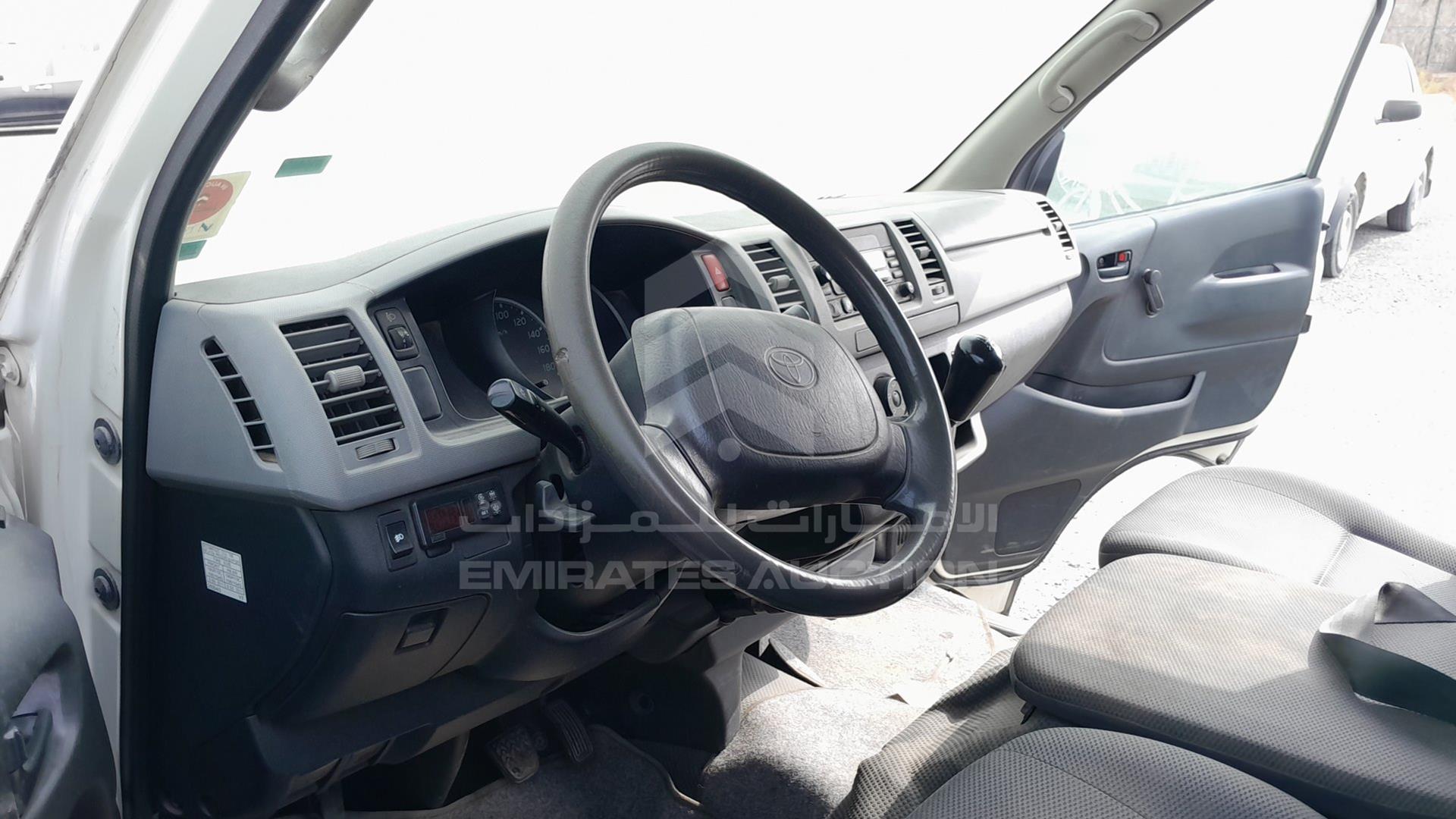2011 TOYOTA HIACE VIN: JTFHX02P0B0055986
