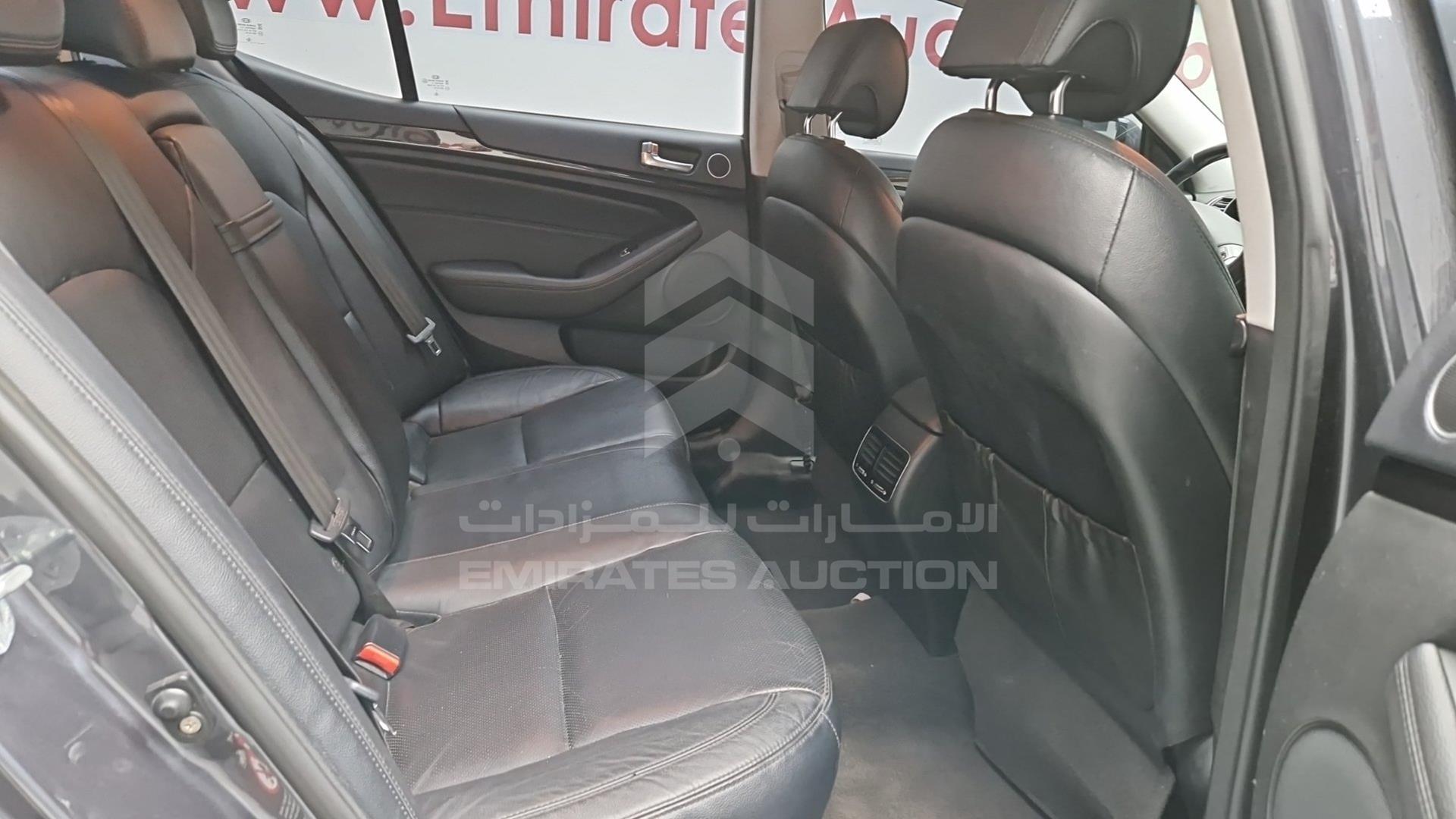 2015 KIA CADENZA VIN: KNALN4D71F5194432