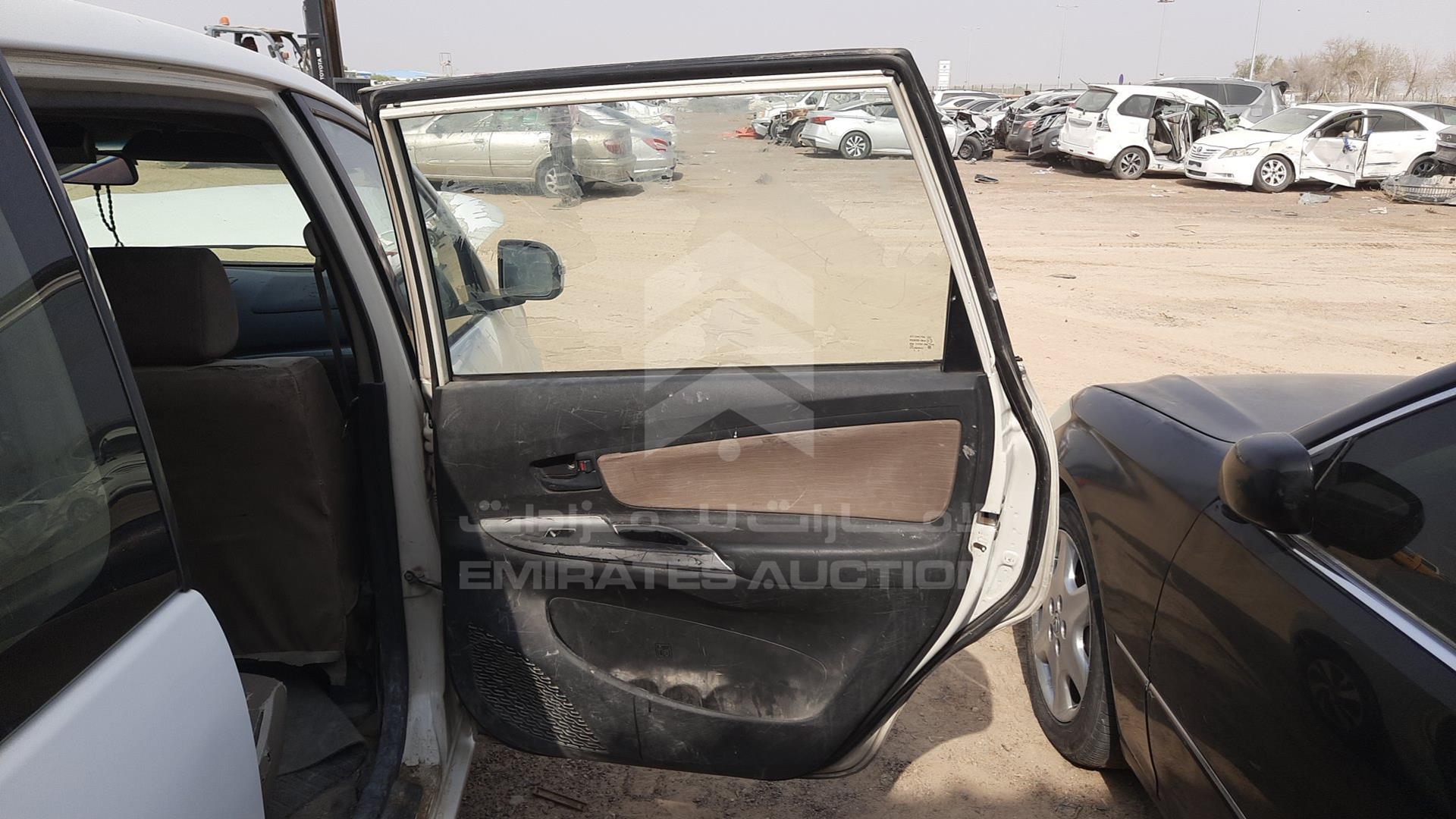 2016 TOYOTA AVANZA VIN: MHKMF53F7GK005553