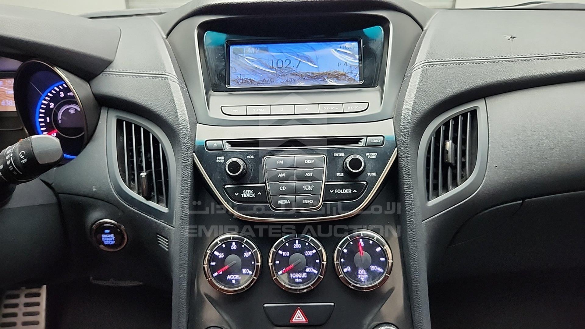 2015 HYUNDAI GENESIS VIN: KMHHU61H5FU116239