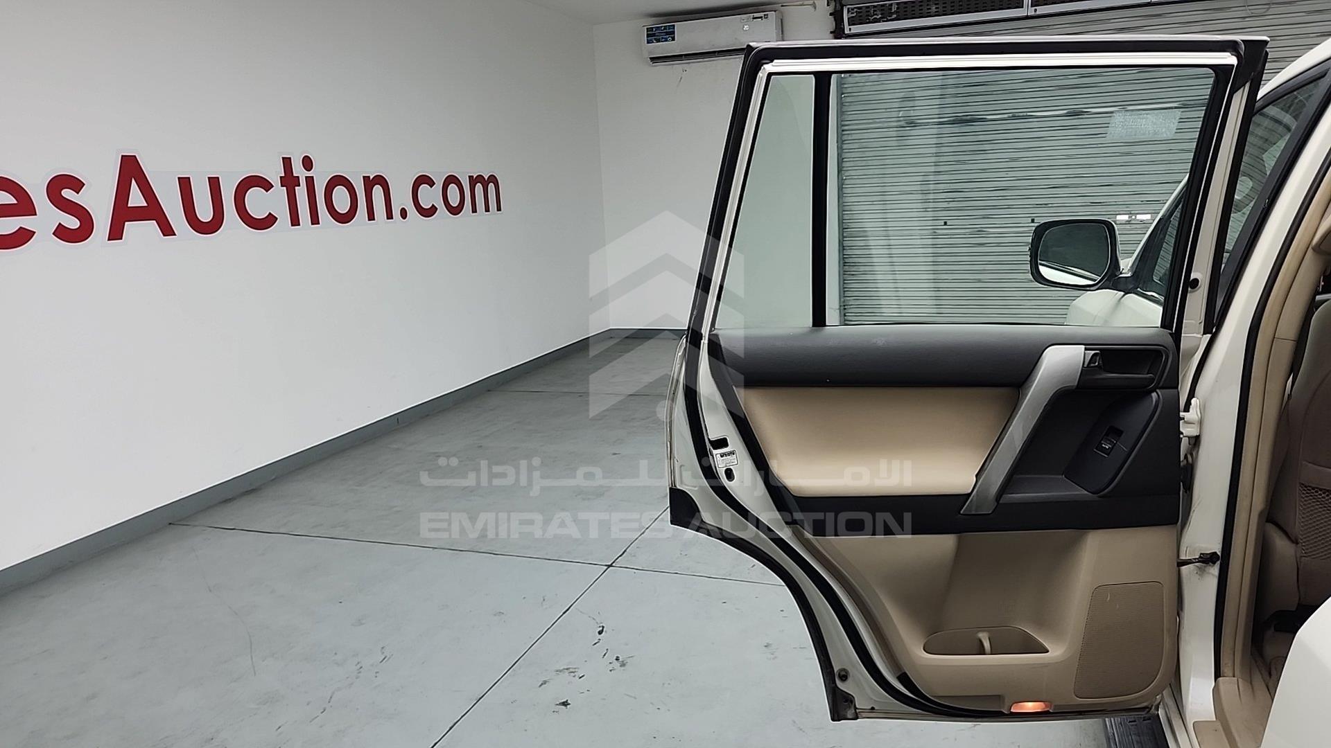 2011 TOYOTA PRADO VIN: JTEBX9FJXB5012991