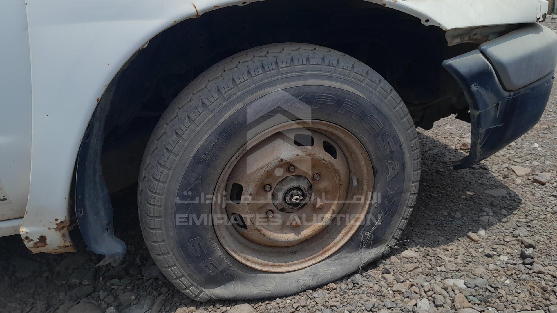 2000 NISSAN 2400 VIN: JN6BD23S1YA710498