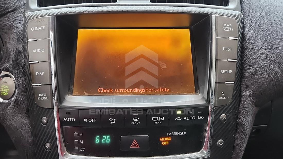 2010 Lexus IS 350 — Entertainment Systems & Camera Monitor & Navigation — Photo 19