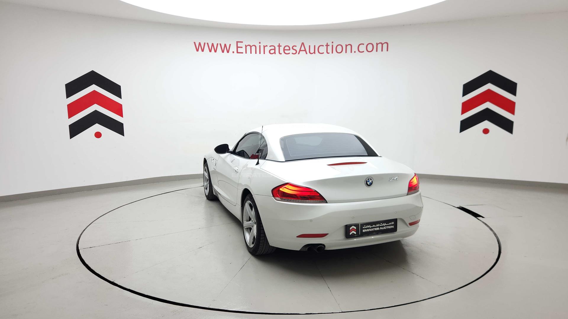 2015 BMW Z4 VIN: WBALL1107FJ664711