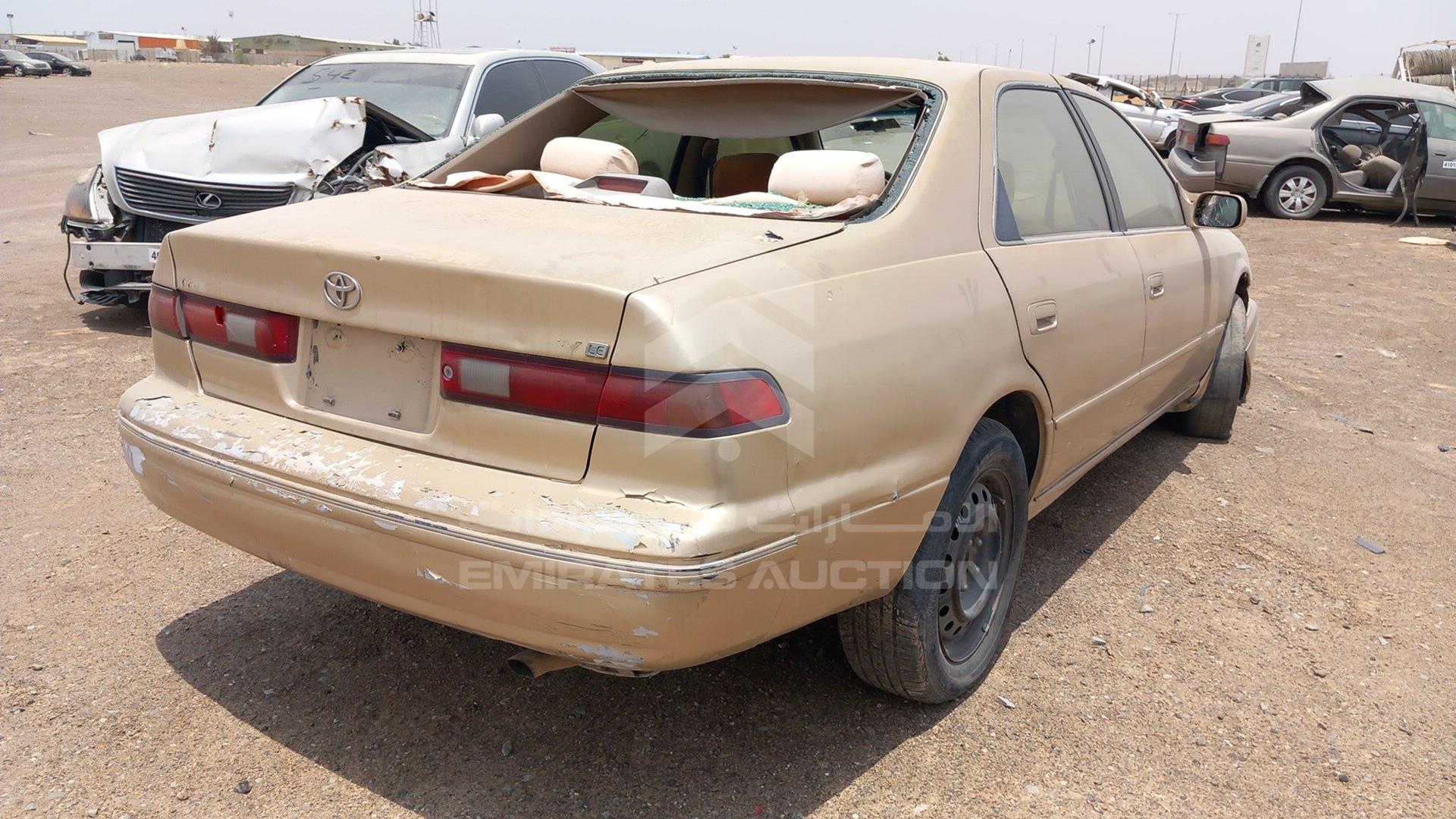 1998 TOYOTA CAMRY VIN: JT2BG22K5W0135488