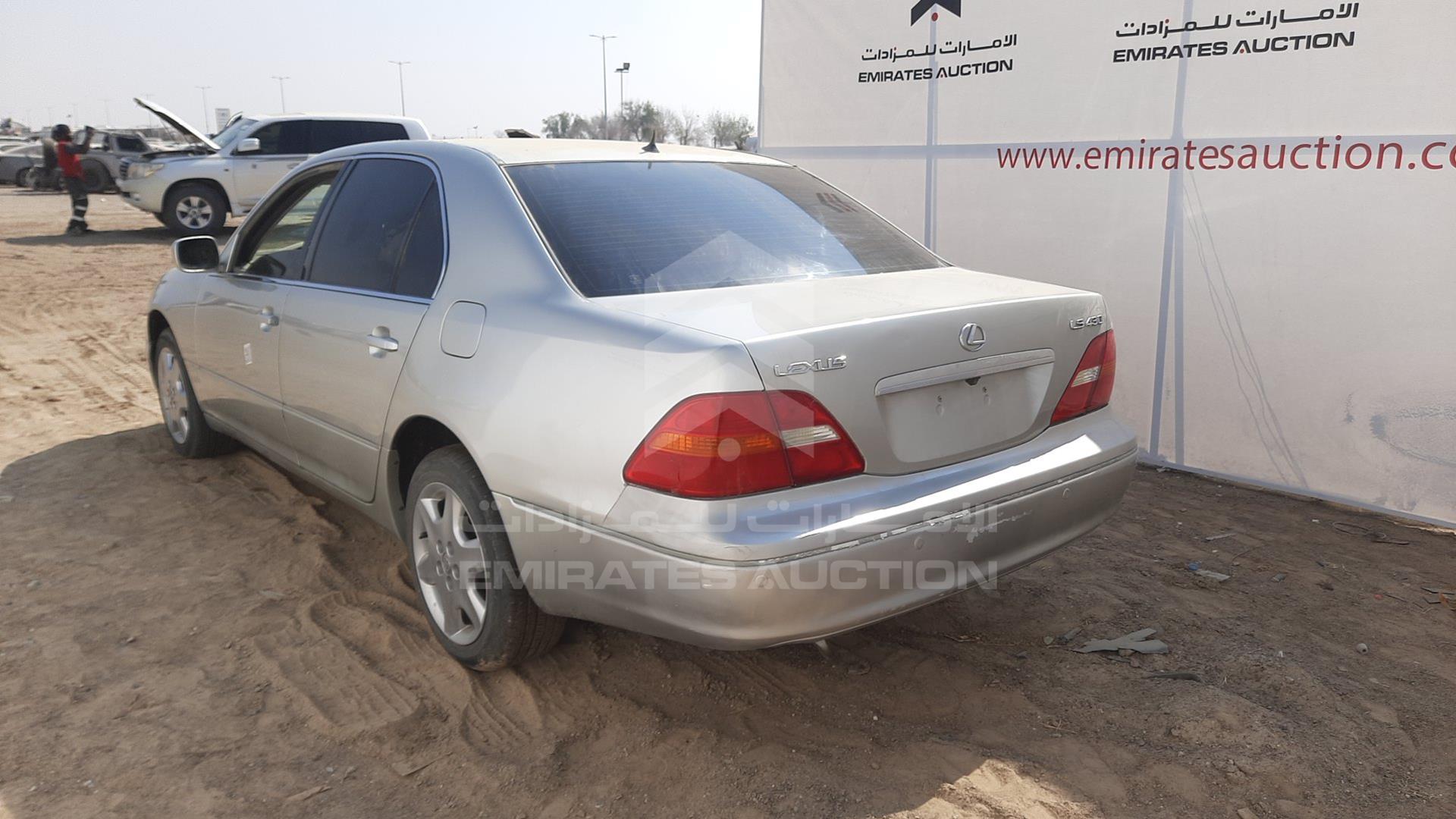2002 LEXUS LS 430 VIN: JTHBN30F620066201