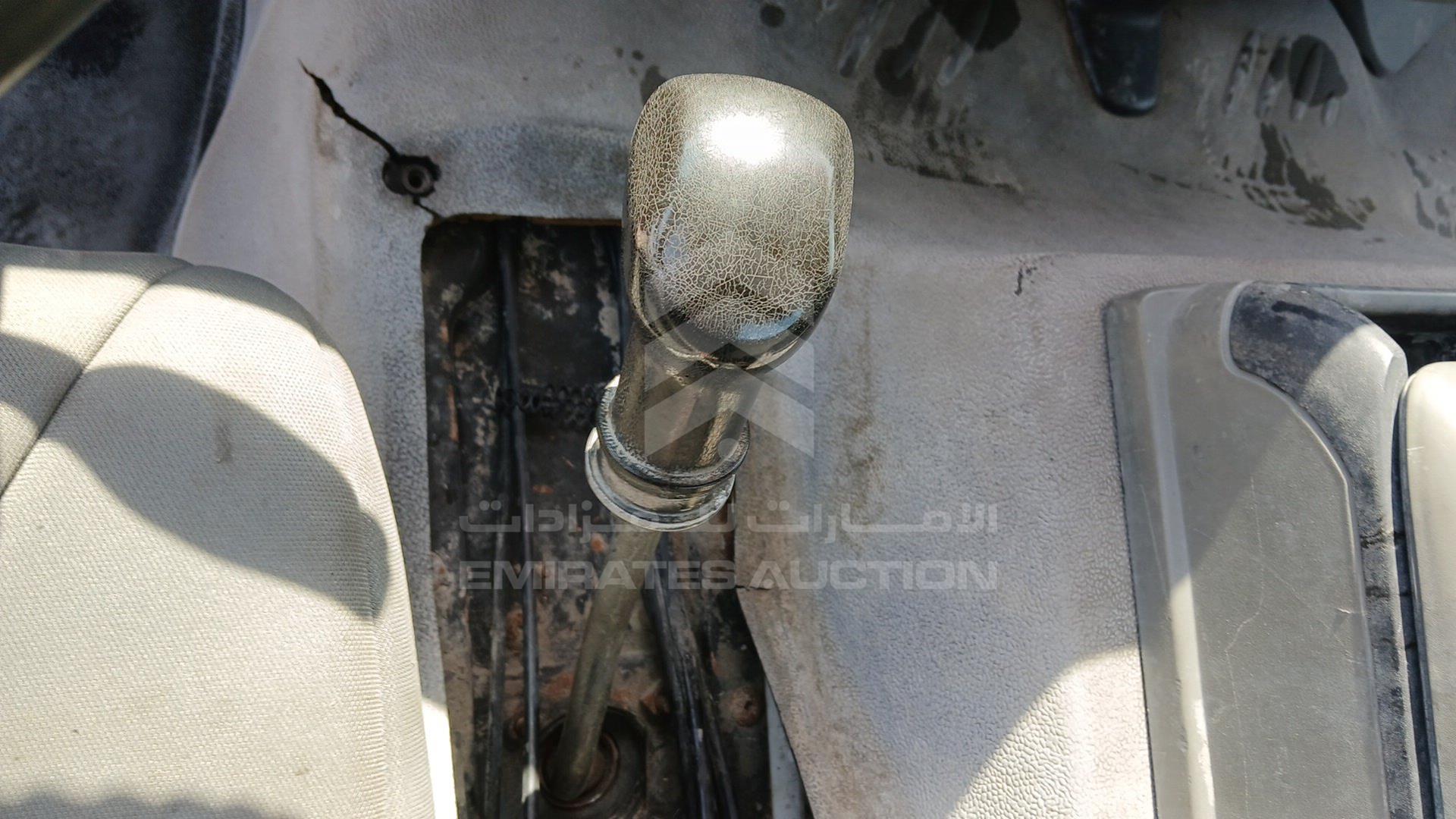 2006 RENAULT KERAX 350 VIN: VF633DVC06E105779