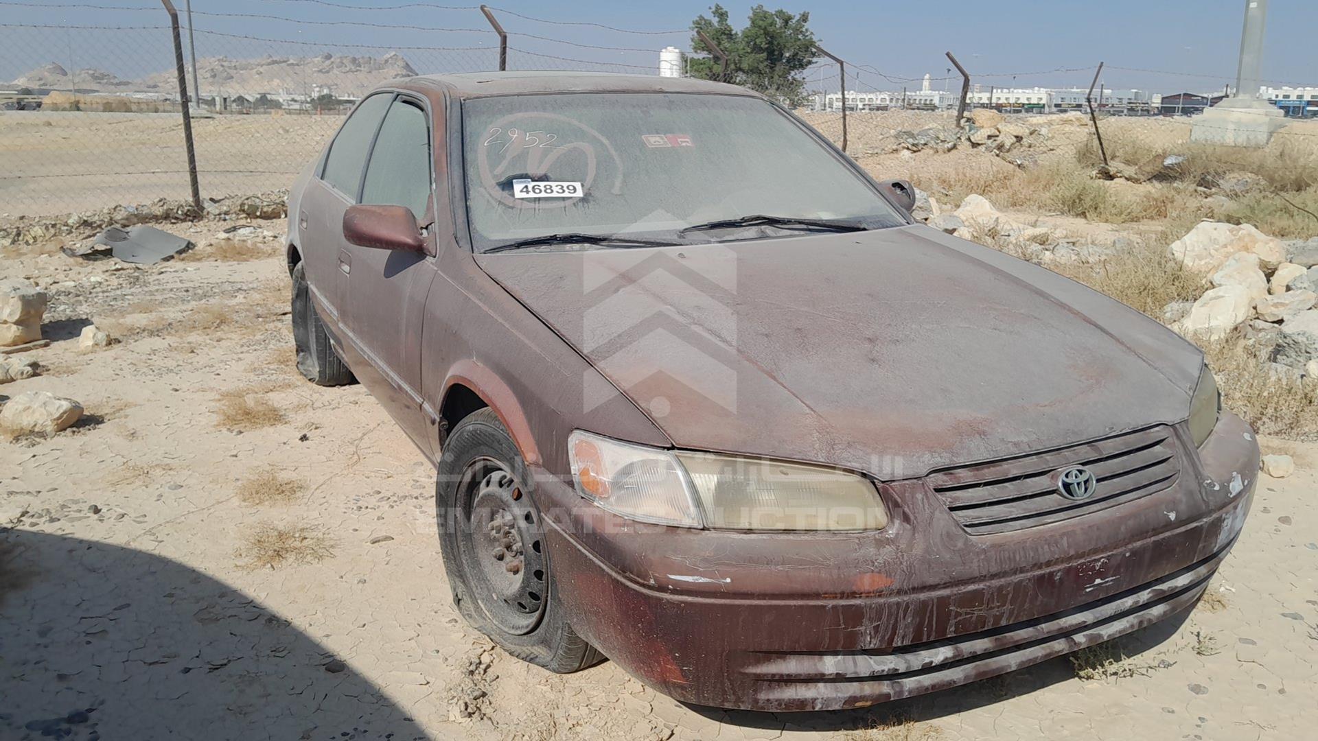 1999 TOYOTA CAMRY VIN: JT2BG28K3X0263995