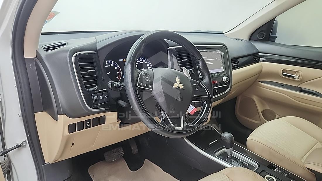 2021 Mitsubishi Outlander — Front Left Driver Dashboard View — Photo 12