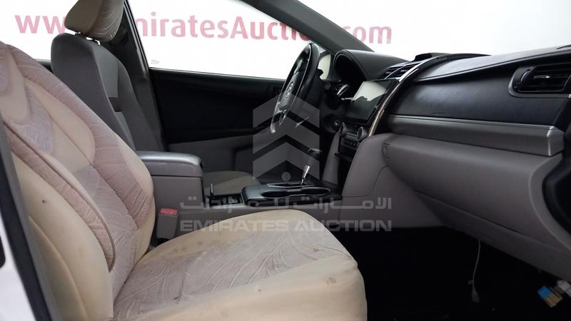 6T1BF9FKXFX534305 Auction: EmiratesAuction Lot: 413777 6T1BF9FKXFX534305 Toyota Camry 2015 WHITE Photo 22
