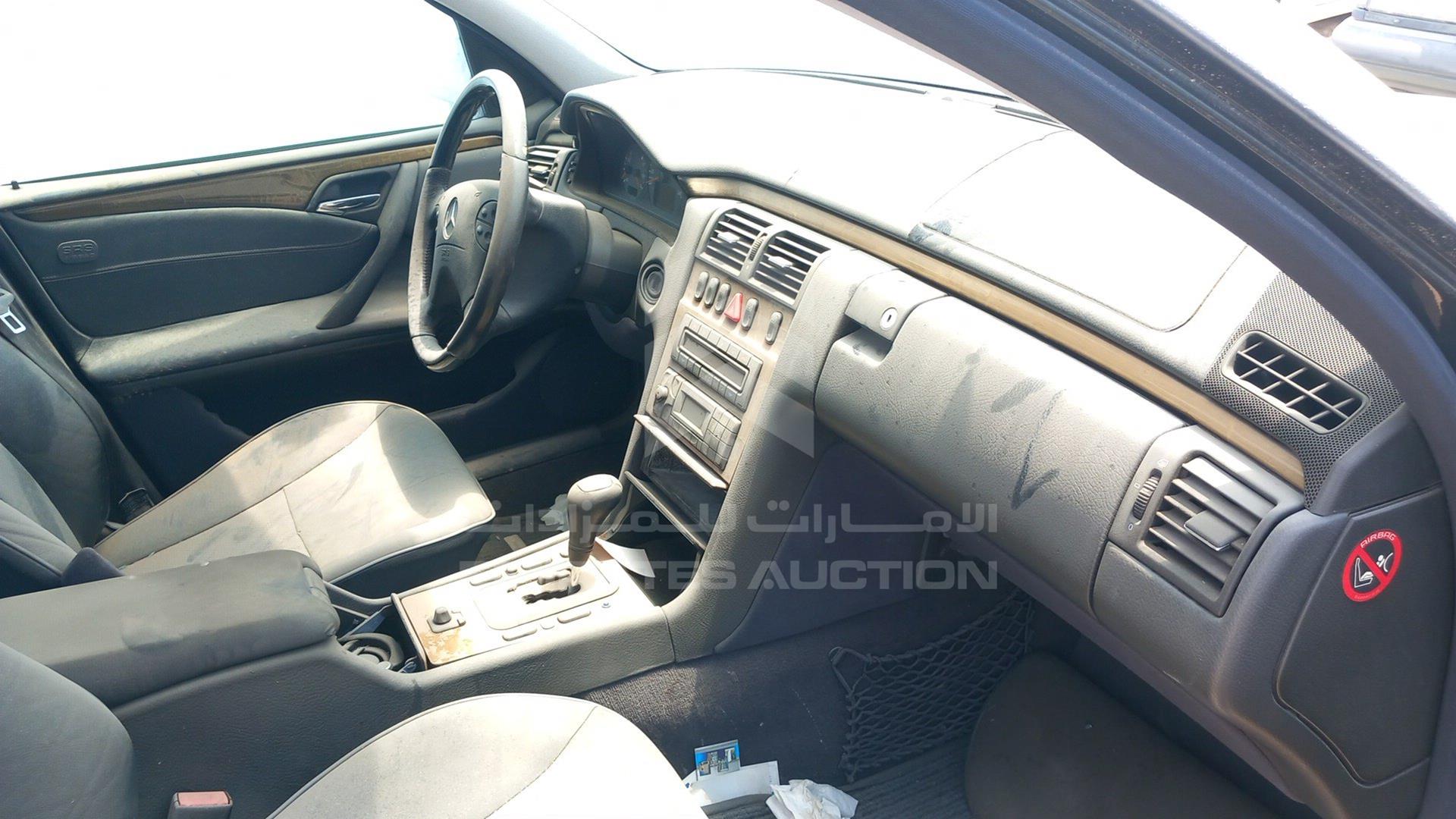 0 MERCEDES --- VIN: WDB2102611A994360