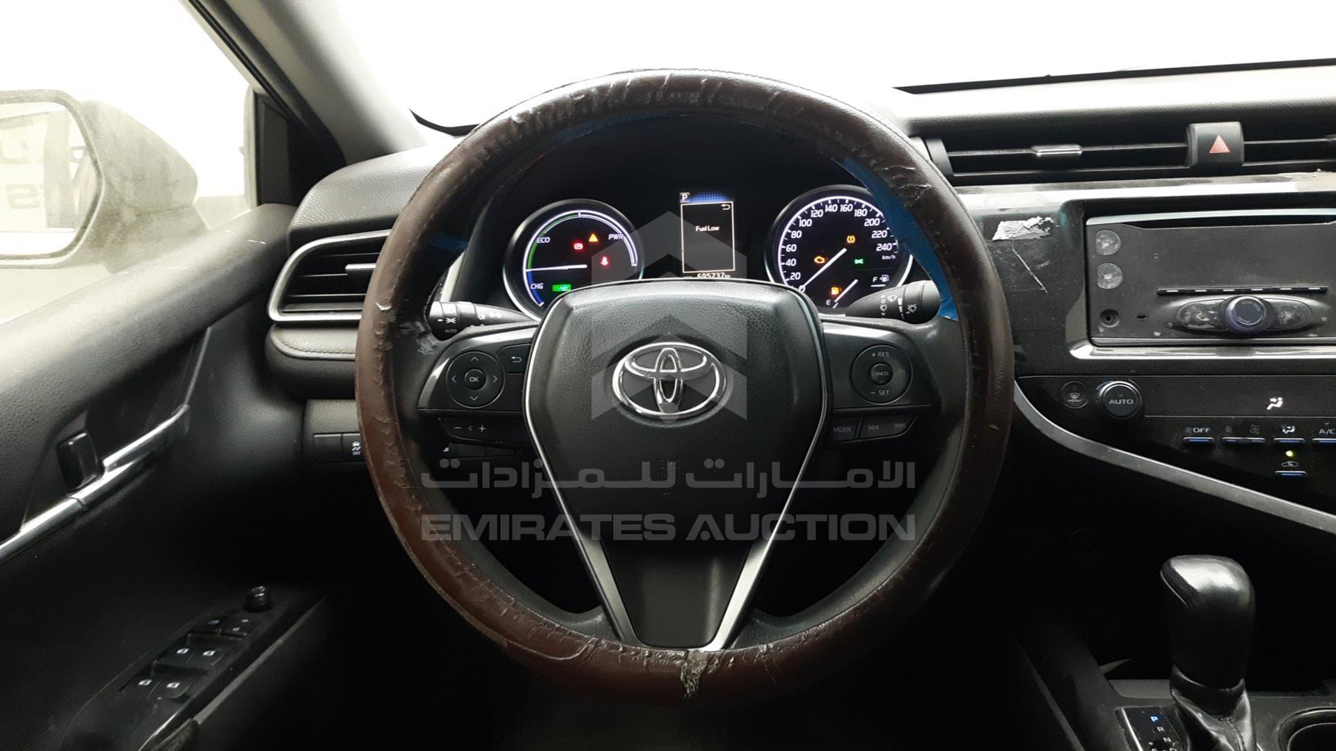 2019 TOYOTA CAMRY HYBRID VIN: JTNB29HK8K3016926