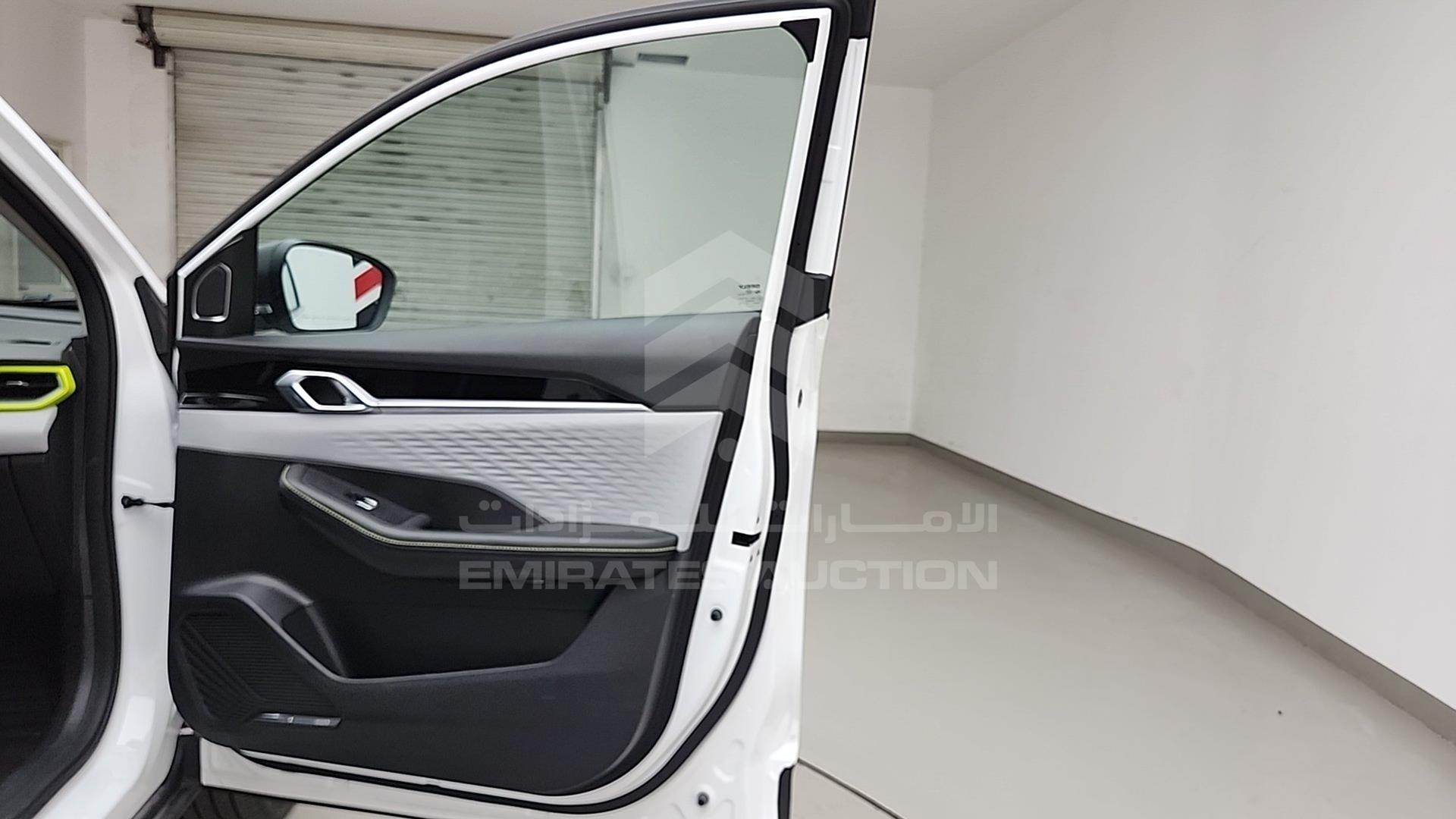 2024 GEELY COOLRAY VIN: LB3762KZ2RX505424