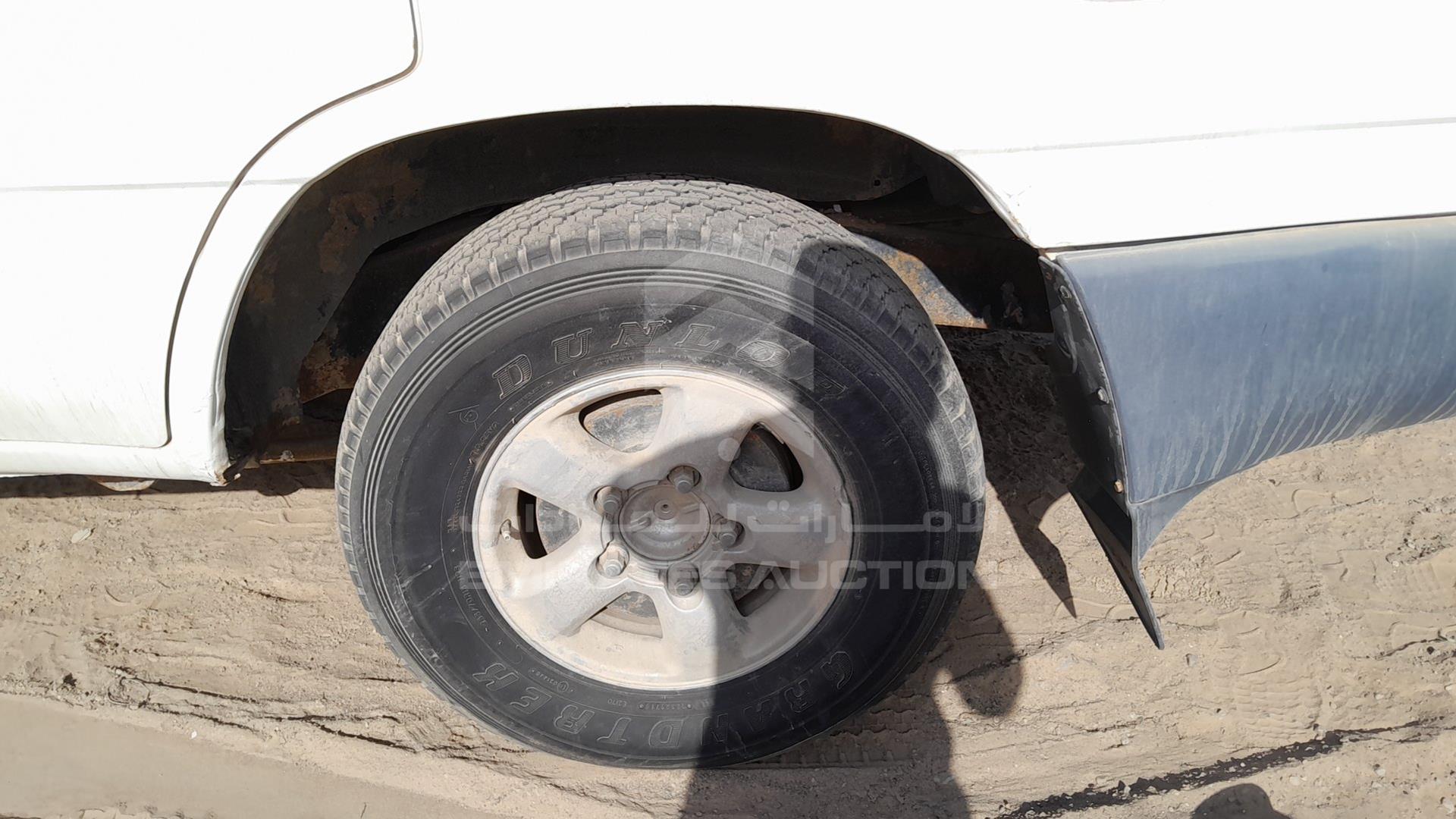 2004 TOYOTA LAND CRUISER VIN: JTGHJ01J843004764