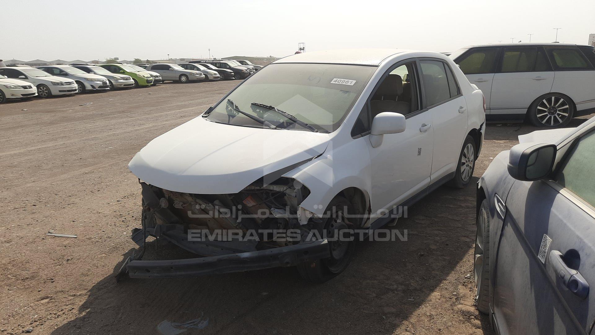 2011 NISSAN TIIDA VIN: 3N1BC1A61BK203695