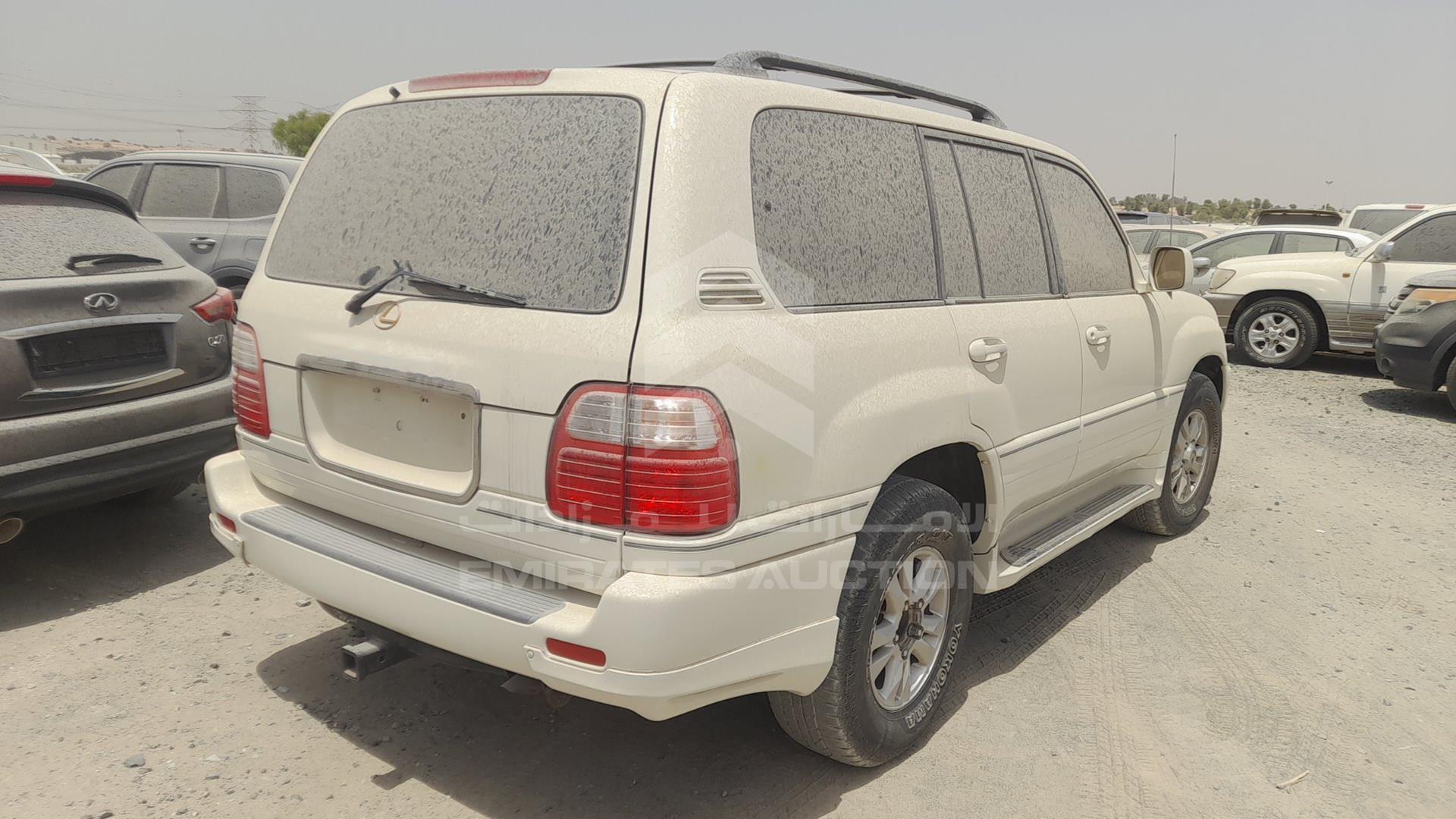 2000 LEXUS LX 470 VIN: JT6HT00W5Y0101679