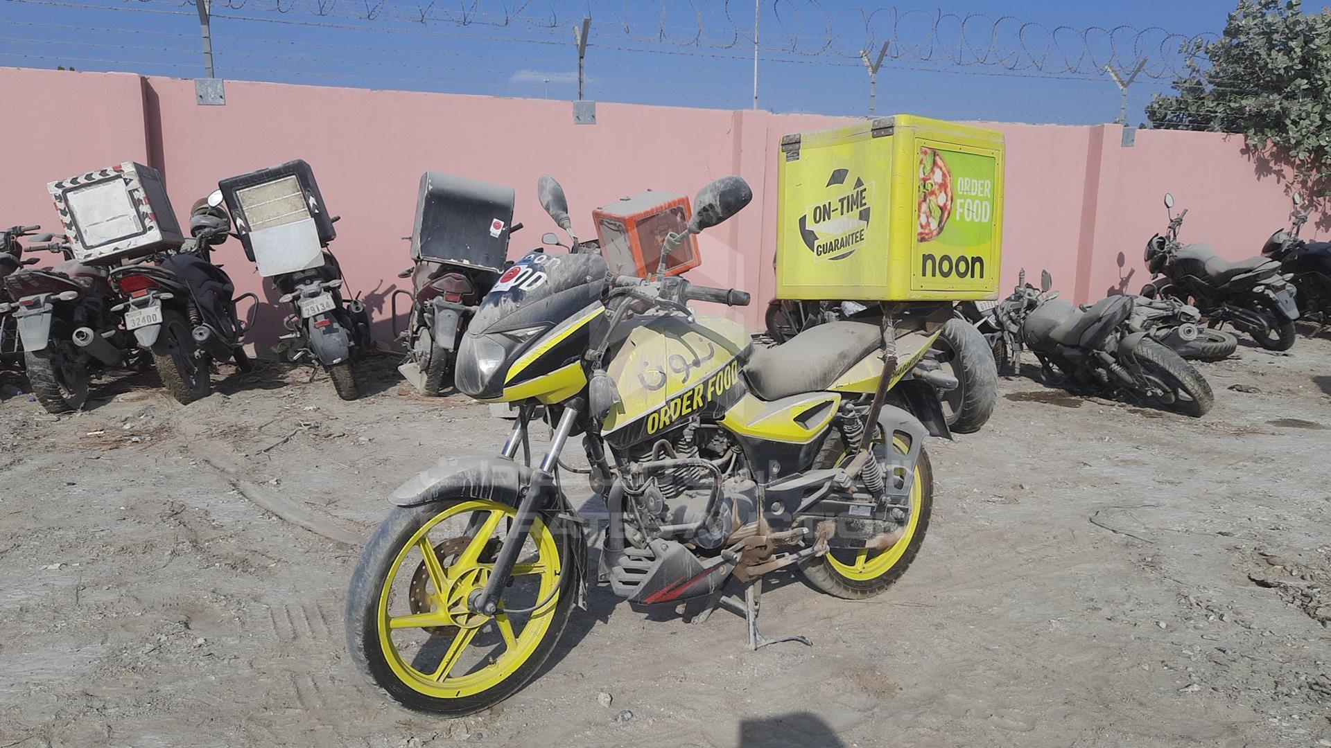 0 BAJAJ PULSAR VIN: MD2A11CY4LCE54891
