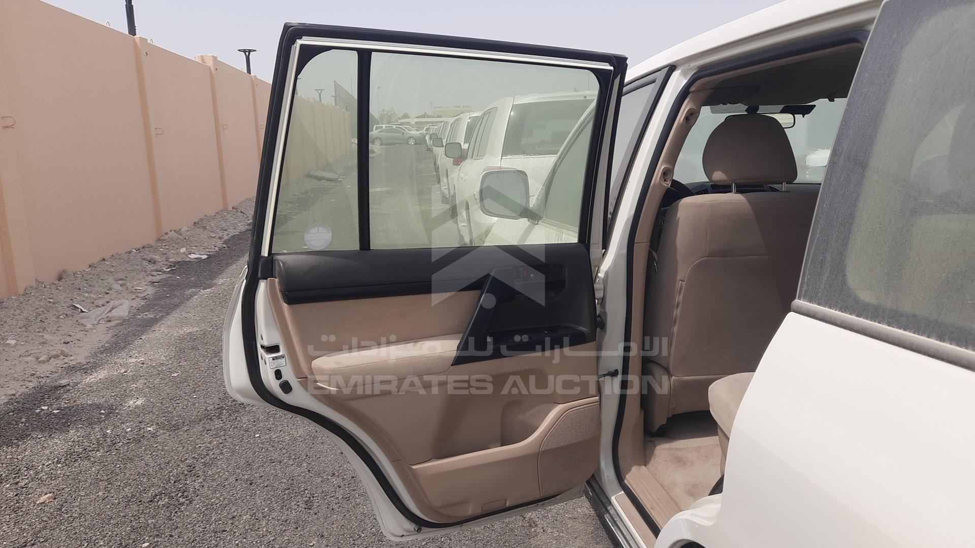 2013 TOYOTA LAND CRUISER VIN: JTMDU09J8D4064092