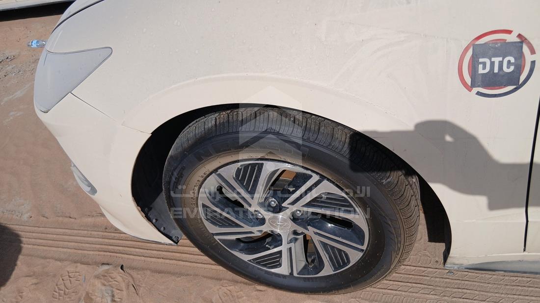 هيونداي سوناتا هجينة 2021 — الإطار الأمامي الأيسر — صورة 32