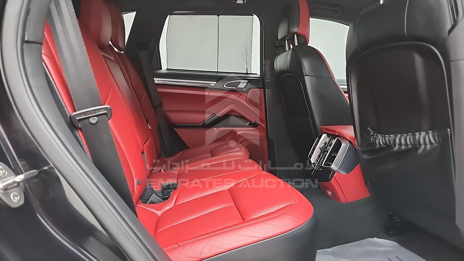 2015 PORSCHE CAYENNE VIN: WP1ZZZ92ZFLA60629