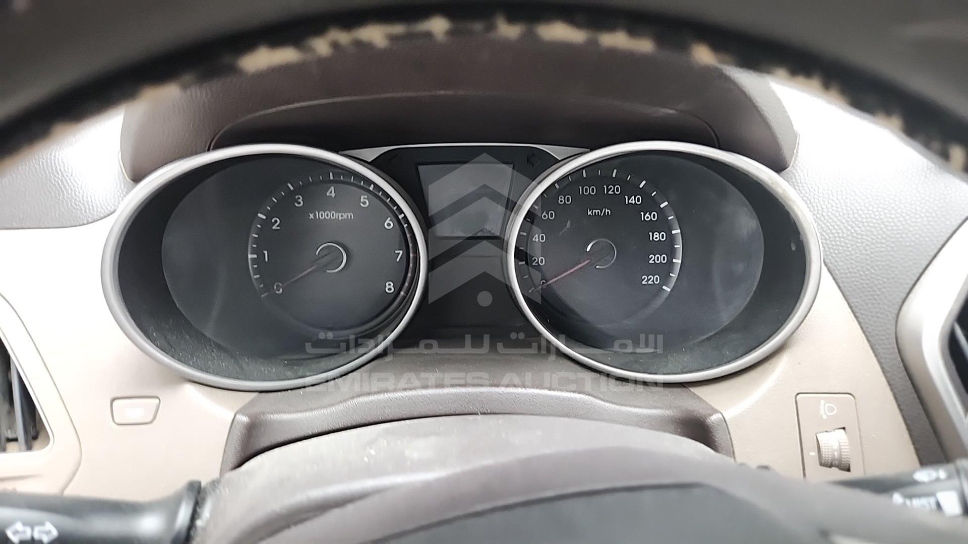 2013 HYUNDAI TUCSON VIN: KMHJT81BXDU630516