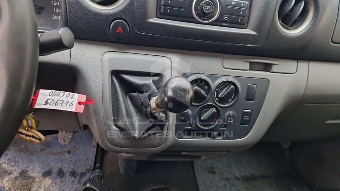 2014 Nissan Urvan — Gear View — Photo 12