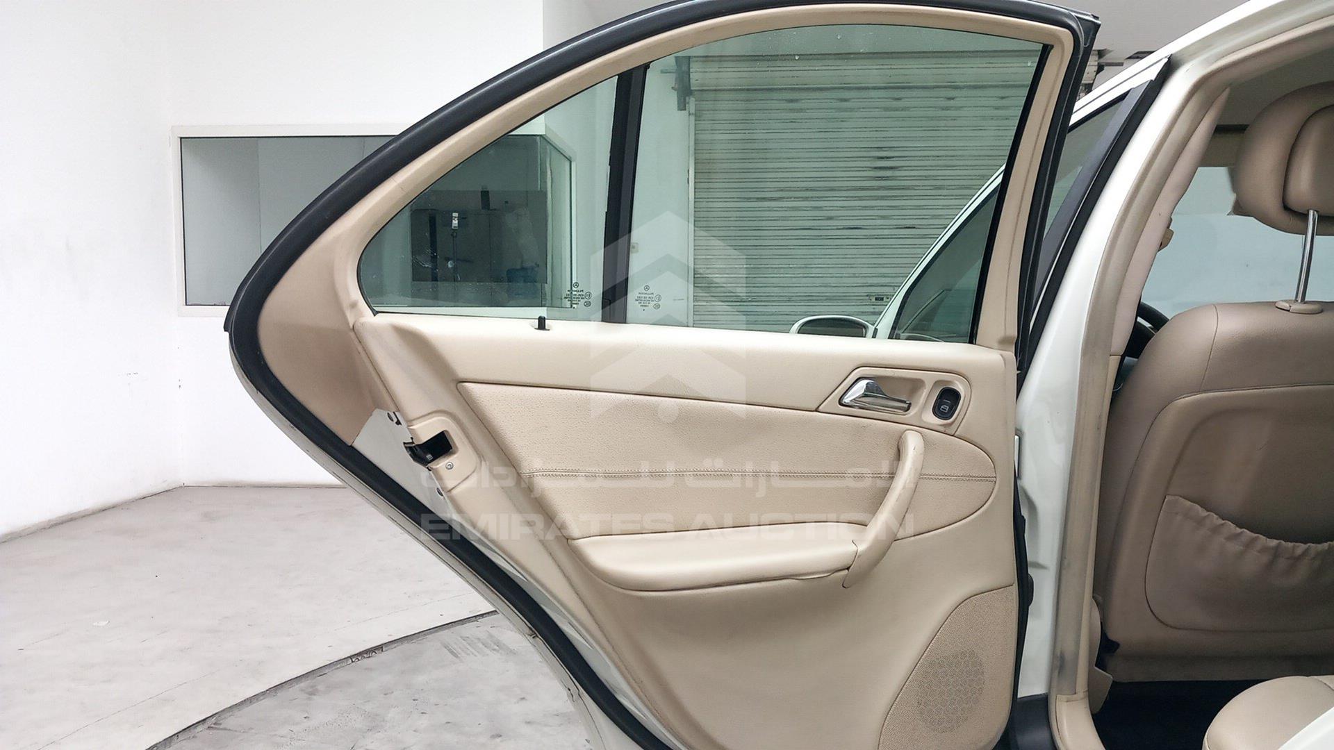 2007 MERCEDES C 200 VIN: WDBRF42H47F848646