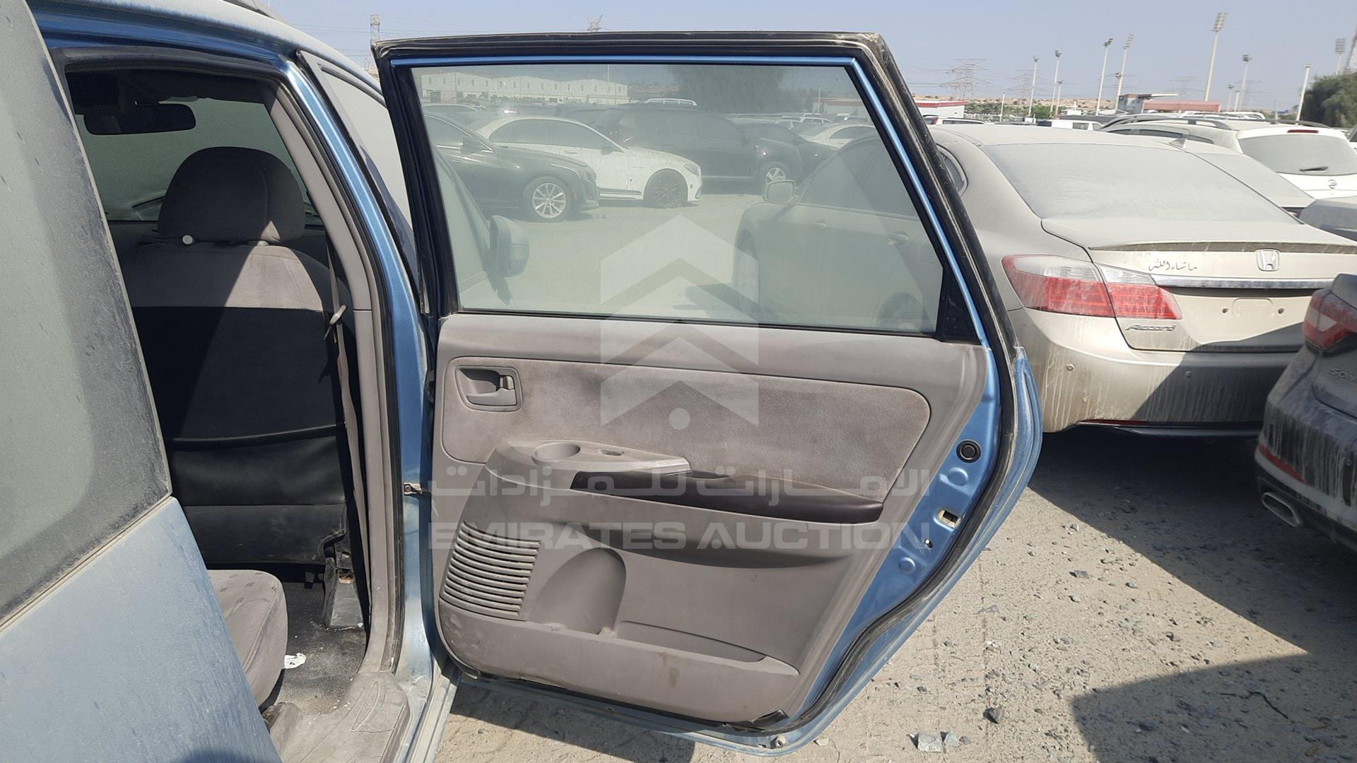 2005 MITSUBISHI GRANDIS VIN: JMYLRNA4W5Z703587