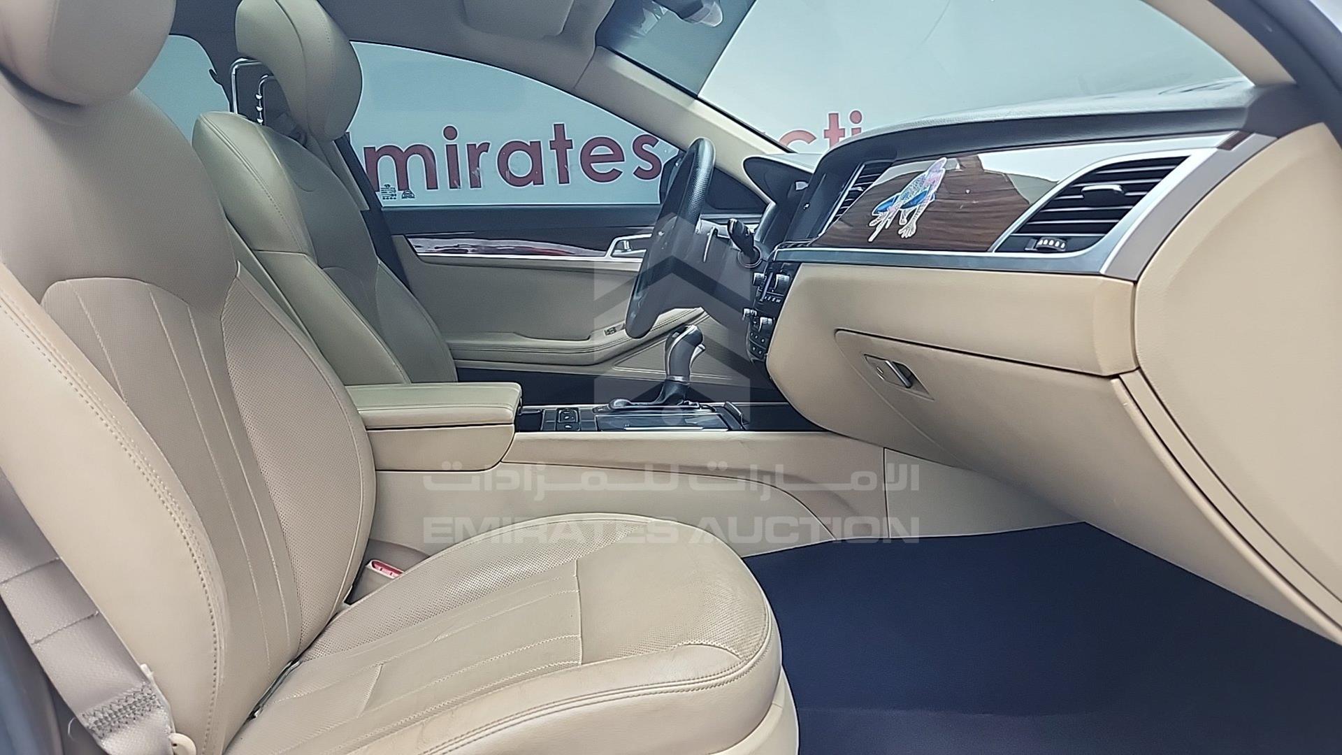 2015 HYUNDAI GENESIS VIN: KMHGN41EBFU057576