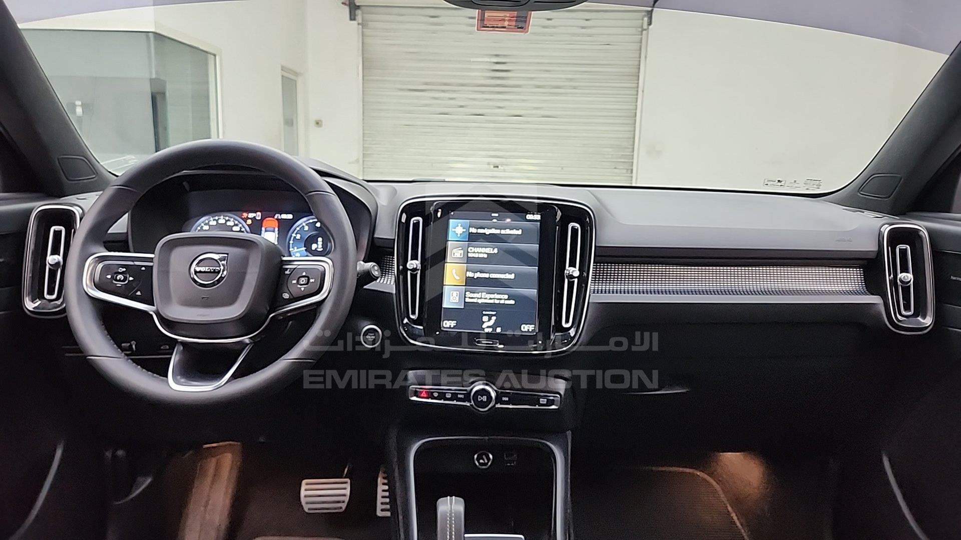 2022 VOLVO XC 40 VIN: YV1AKAXZ7N2696824