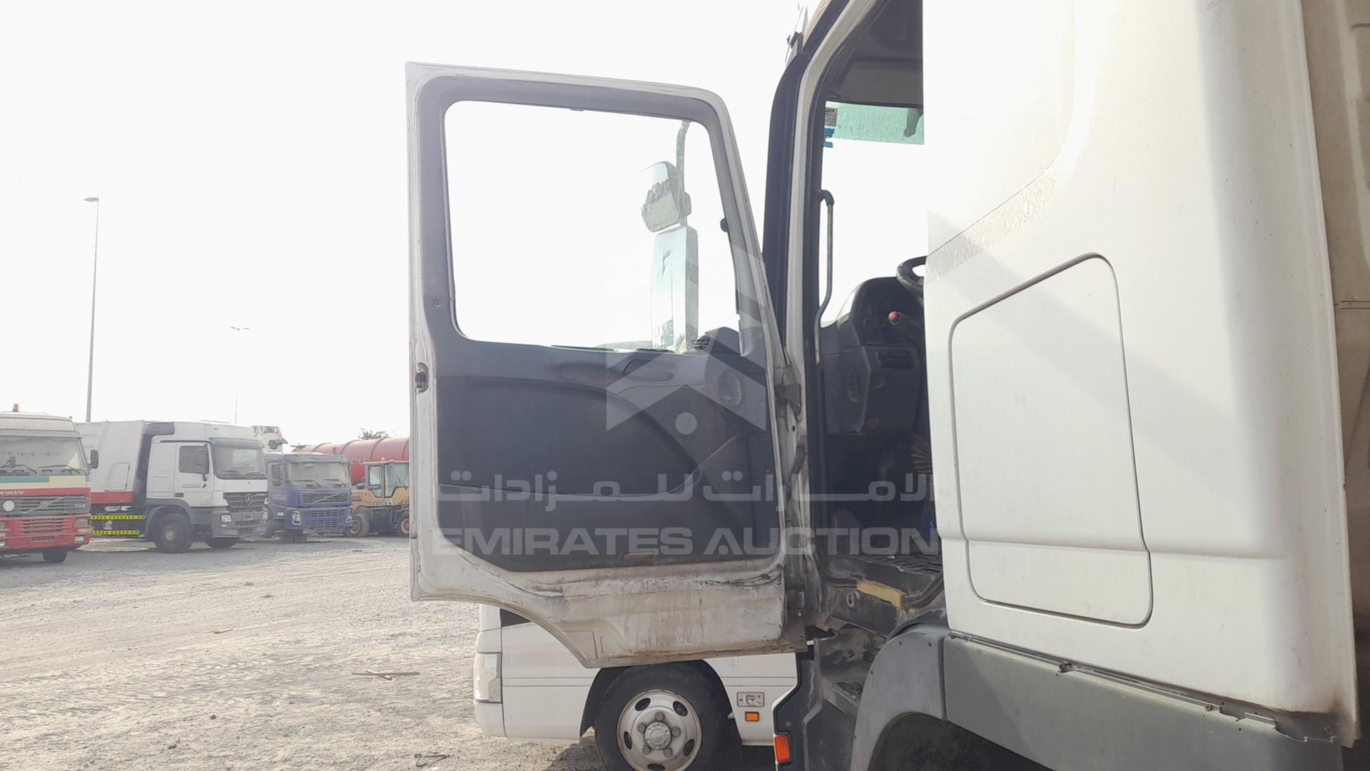 2008 MERCEDES ACTROS VIN: WDAKHCAA28L280334