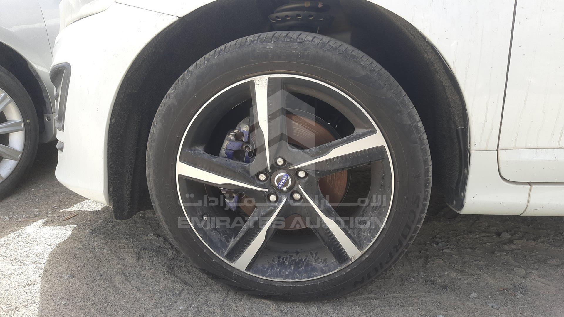 2014 VOLVO XC 60 VIN: YV140CDZ9E2602333
