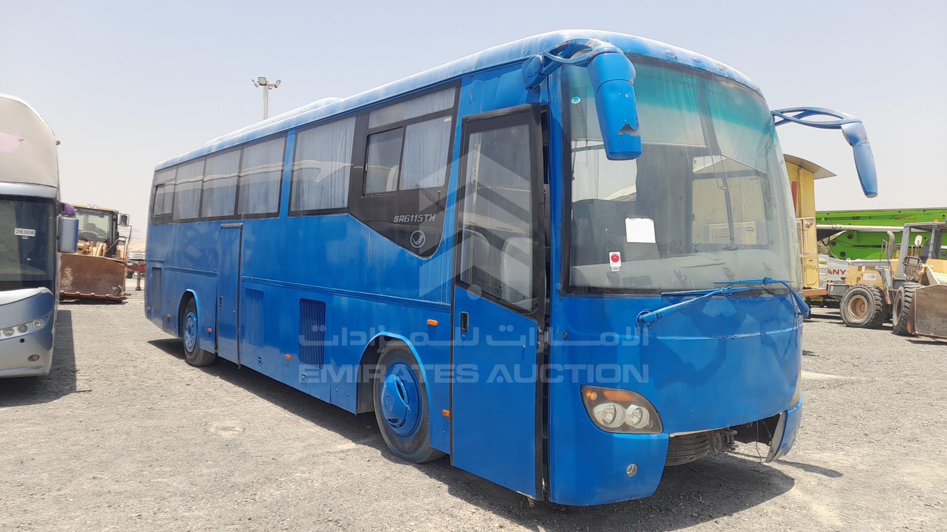 2010 BUS --- VIN: LGF6JR9W4AF123549