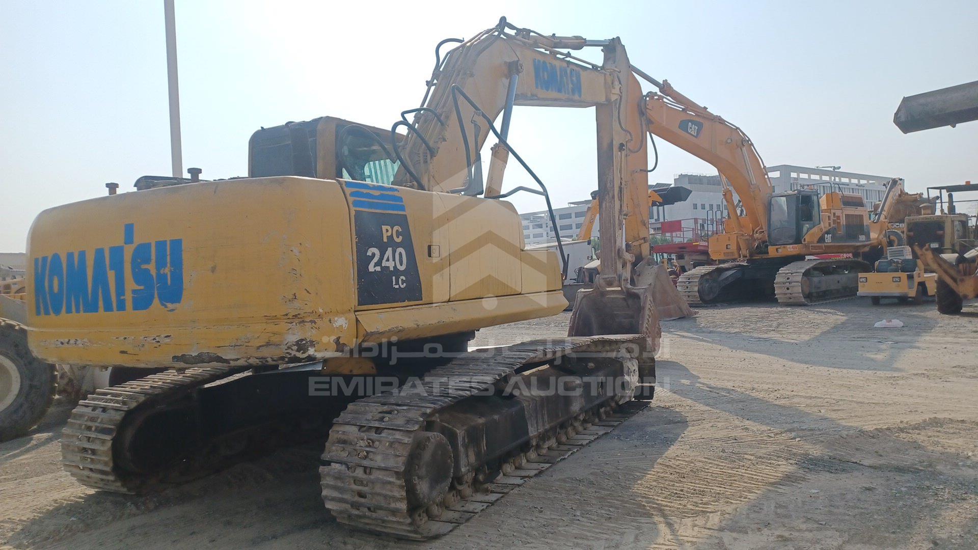 2010 KOMATSU --- VIN: KMTPC181E62BJ4470