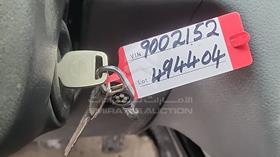 نيسان أورفان 2015 — المفاتيح — صورة 4 — صورة مصغرة
