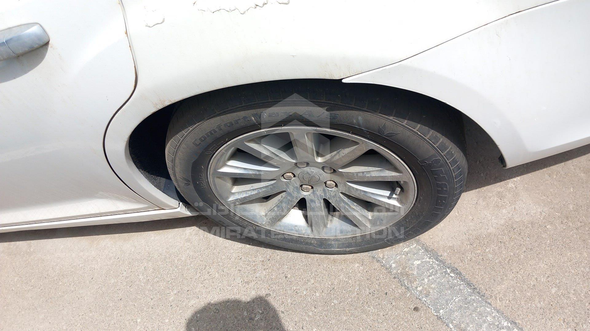 2011 CHRYSLER 300 VIN: 2C3CA5CG2BH579608